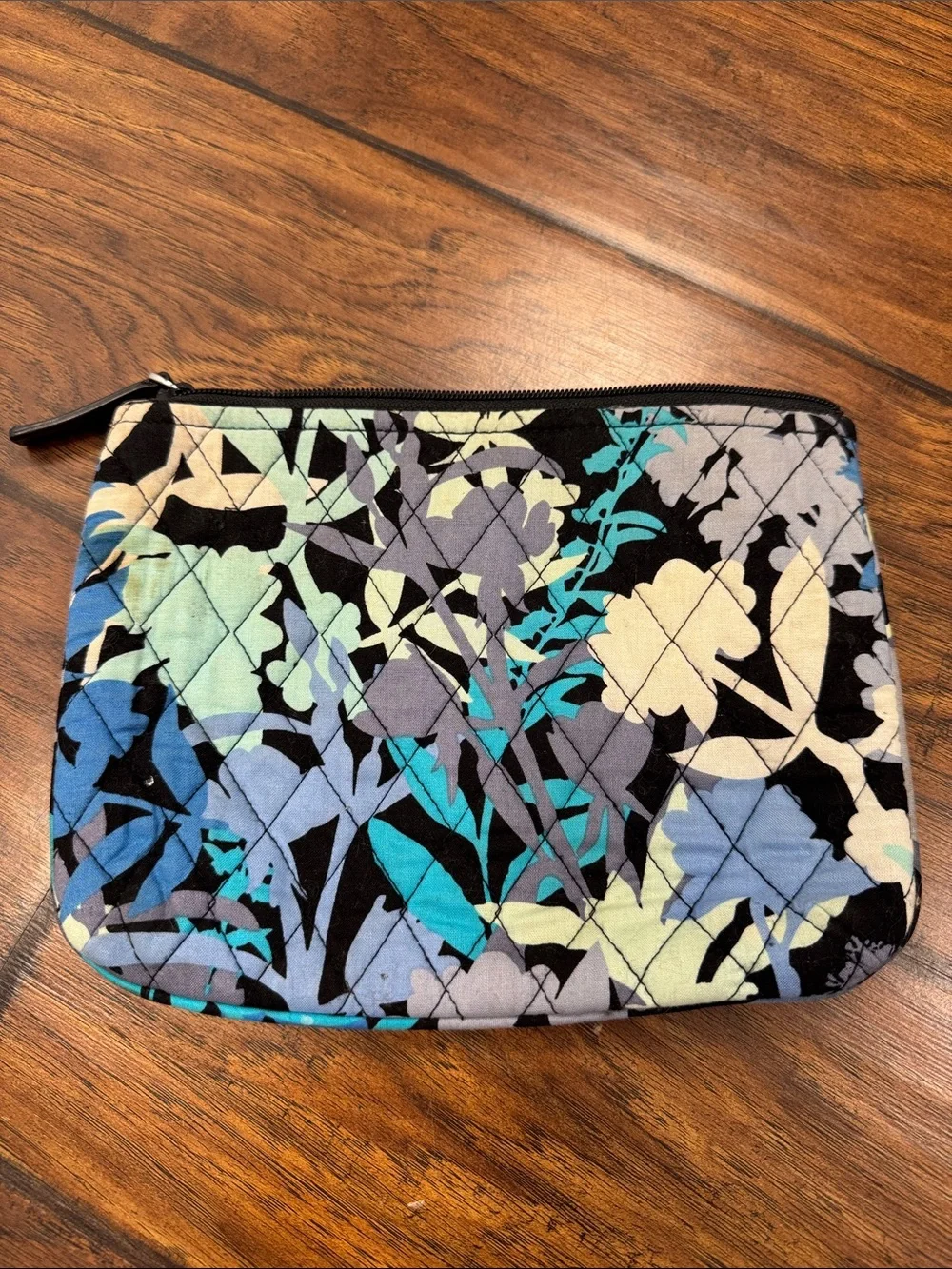 Vera Bradley Camofloral Medium Cosmetic Bag Quilted Zip Pouch Retired